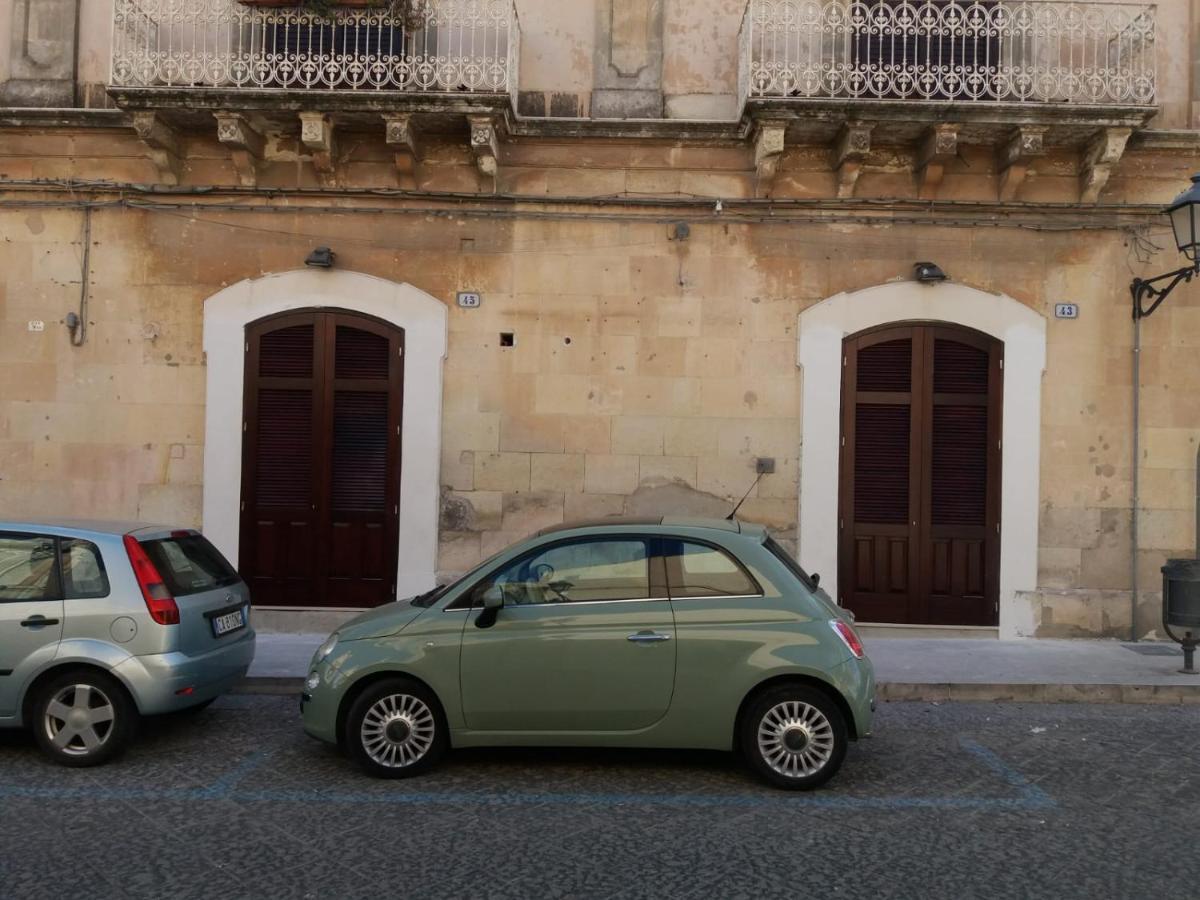 Garibaldi Maison De Charme Avola Buitenkant foto